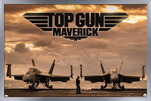 Trends International Top Gun: Стенен плакат Маверик - Deck, 22.375 x 34, Версия без рамка
